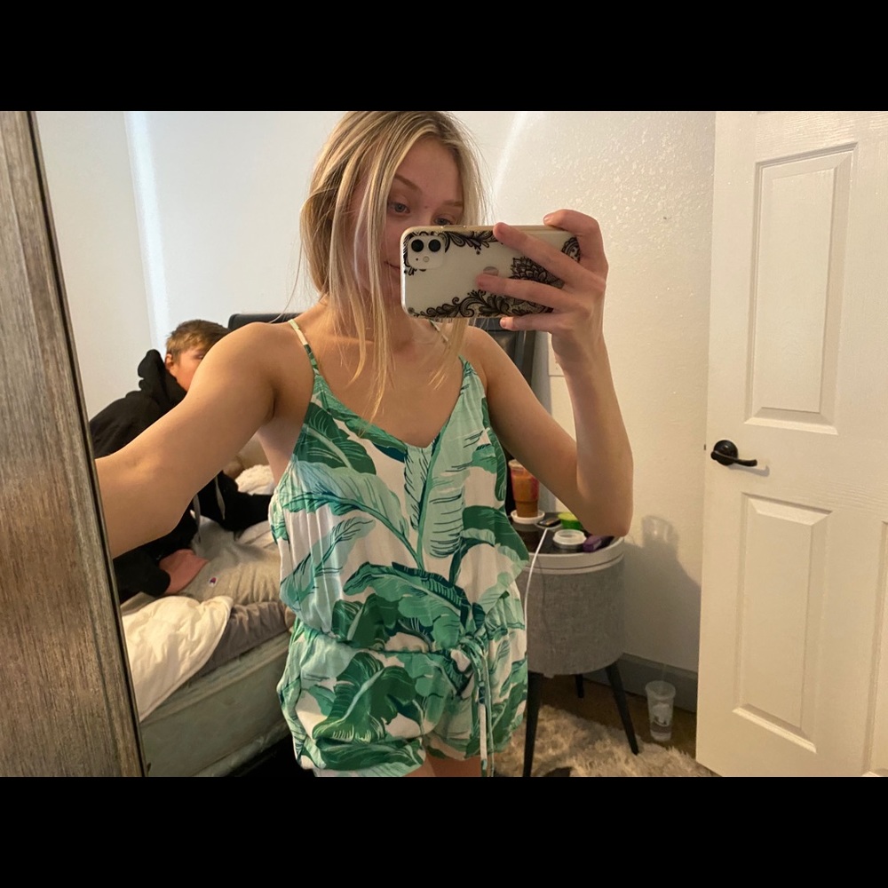 jumpsuit